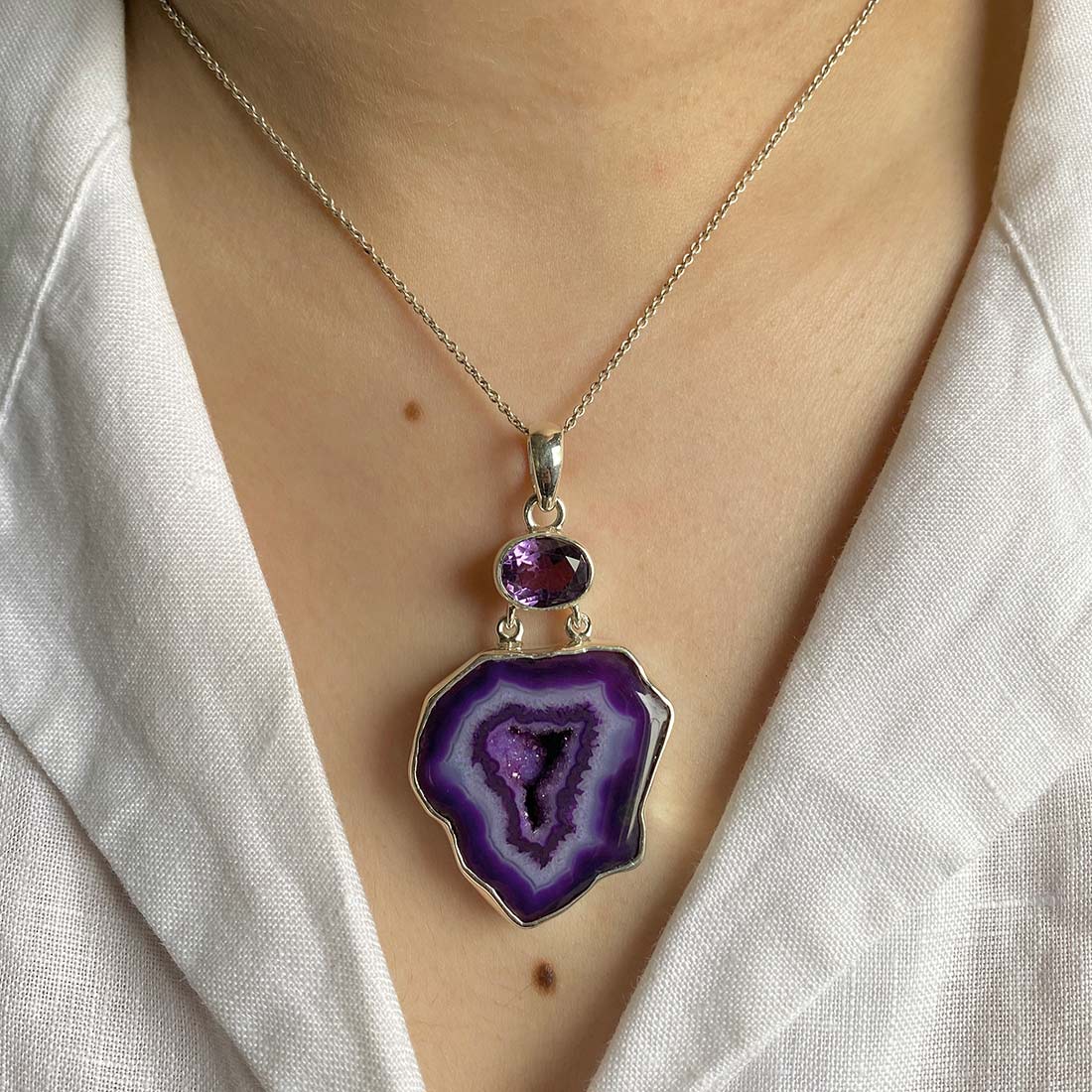 Purple Agate Pendant-(APU-P-17.)